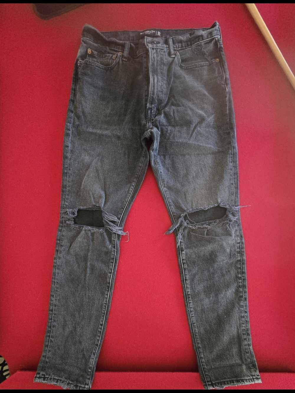 Abercrombie & Fitch Men's Black Wash Skinny Jeans with Knee Rips